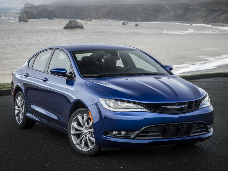  Chrysler 200 S 2014 года  (фото 16 из 69)